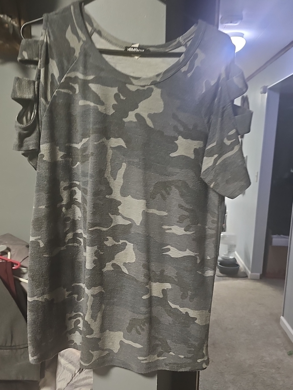 Women's Gray Camo Cold-Shoulder Tee by Almost Famous